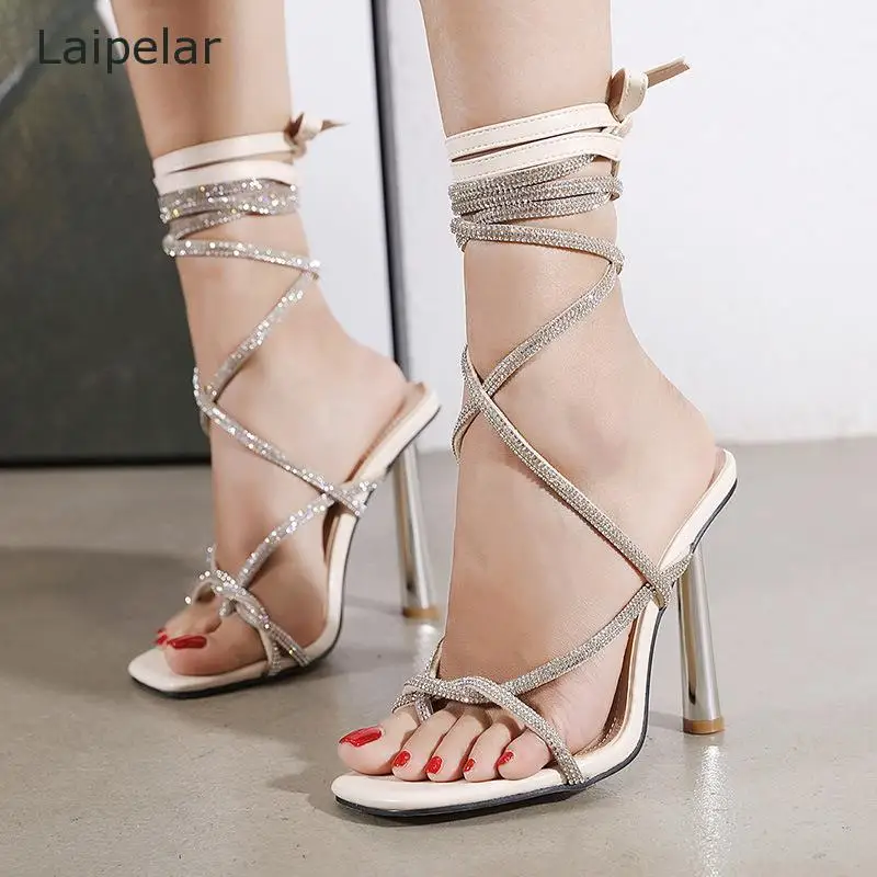 

2021 New Design Open Toethin Heels Gladiator for Women Sandals Champagne Fashion Buckle Back Strap Ladies Shoes