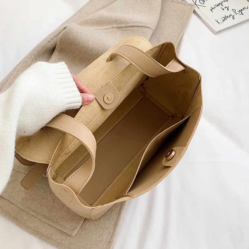 

2019 Fashion Simple Khaki Retro Pu Handbag Large Capacity Messenger Bag Shoulder Bag Women Bag