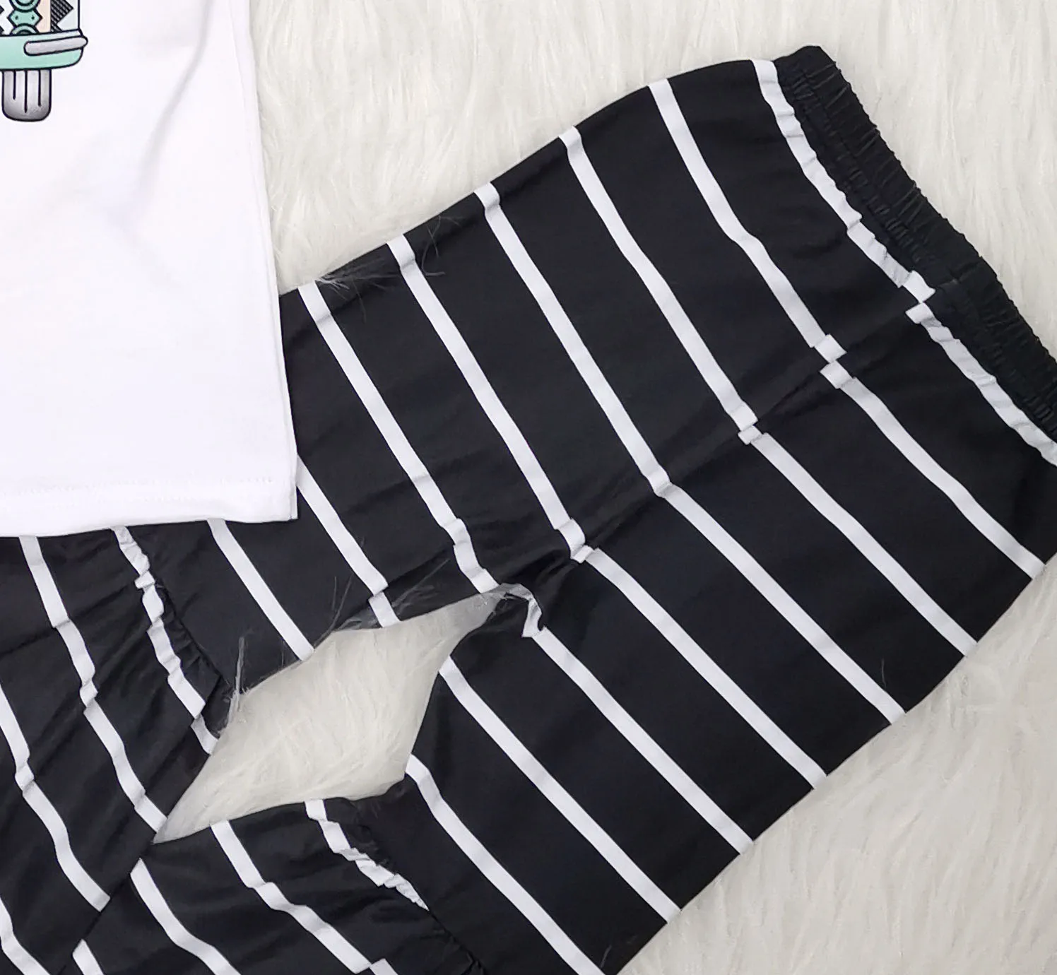 Одежда для маленьких девочек красивый шикарный топ + полосатые брюки с коротким