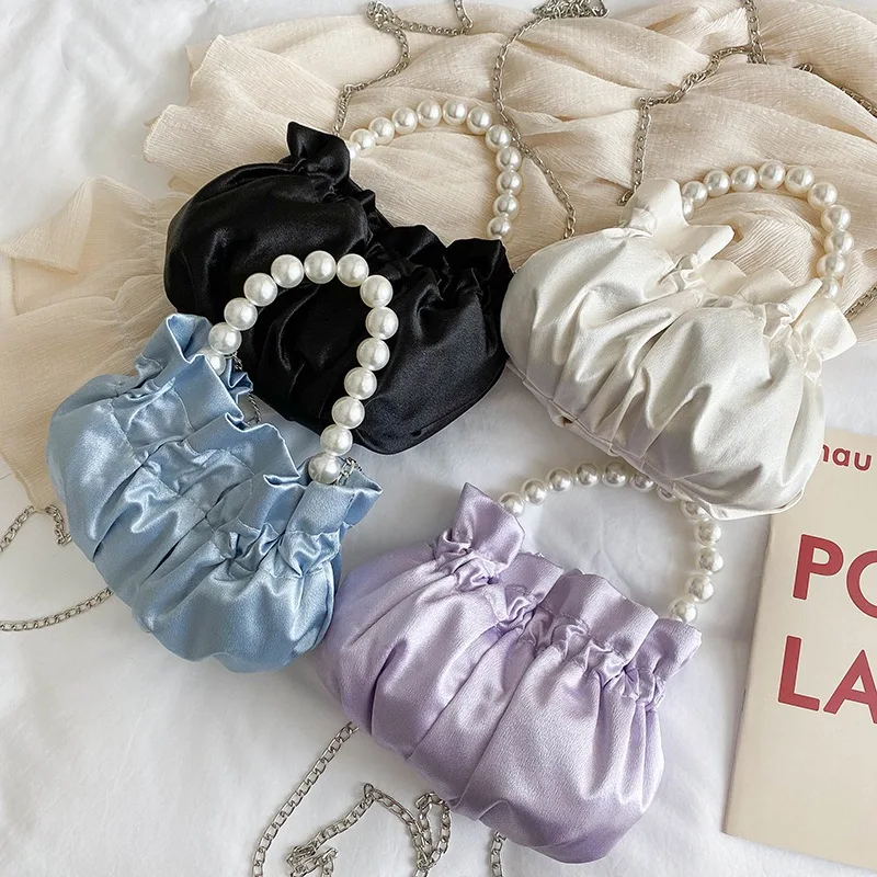 

New Pearl Handbag New Fashion Cloud Bag Miumiu Bag Chain Small Bag