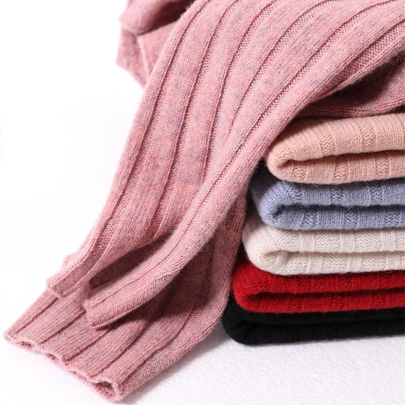 

Autumn and winter solid color short loose V-neck woolen women's wear pullover with underlay sweater new heart neck sweater