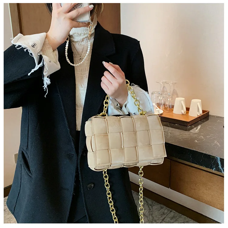 

Women's Bag Fashion Chain Matte Shoulder Bag 2021 Spring/summer New Woven Women's Small Square Bag Stiletto Handbag Purses