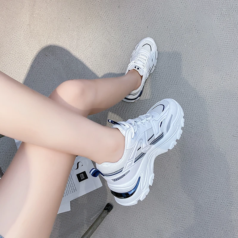 

2021 autumn new fashion Korean style student thick soled sports shoes women's breathable casual running shoes father's shoes