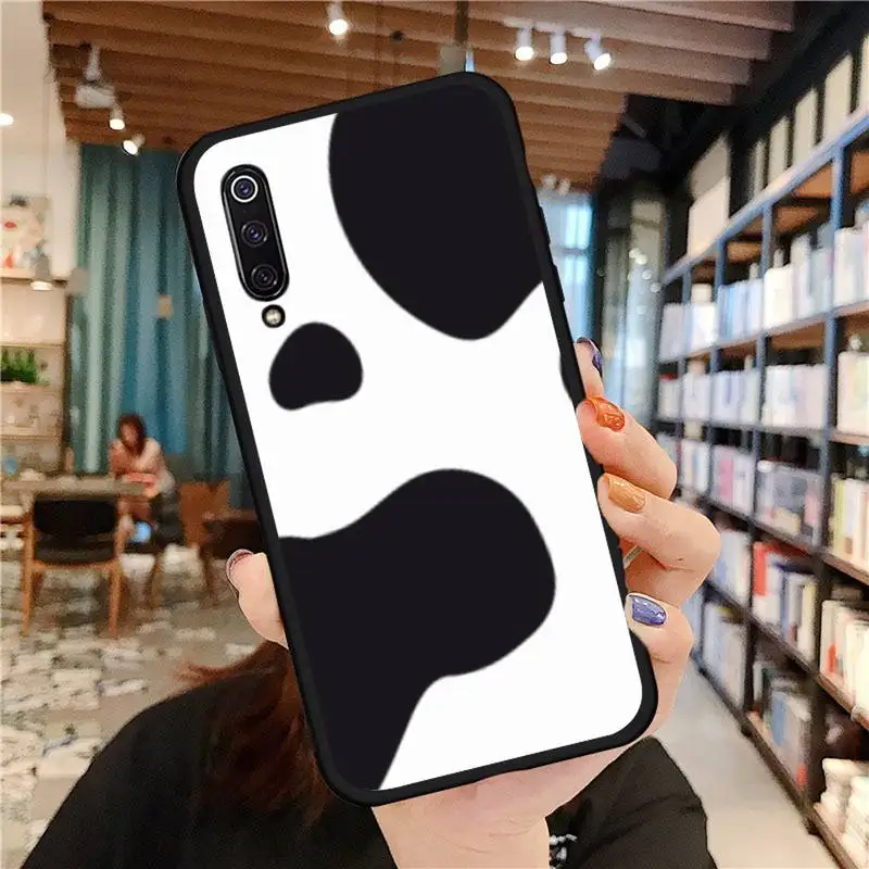 

Cow Print Phone Case black For Xiaomi Redmi mi note 7 8t 9 9t 9s 8 10 10t 11 pro lite K20 max 3