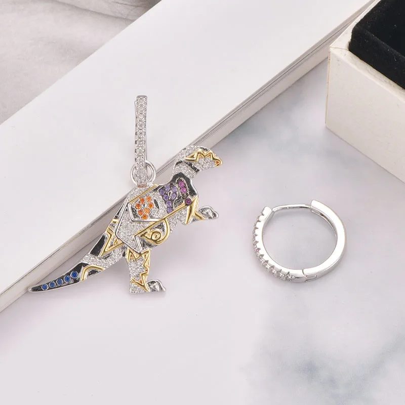 Top Quality New Fashion Eye Skull Dinosaur Asymmetry Hoop Earrings for Women Wedding Zirconia Jewelry
