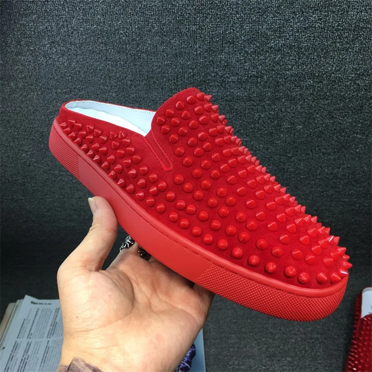 Новинка Кожаные туфли с заклепками и стразами Тапочки без застежки Красная обувь