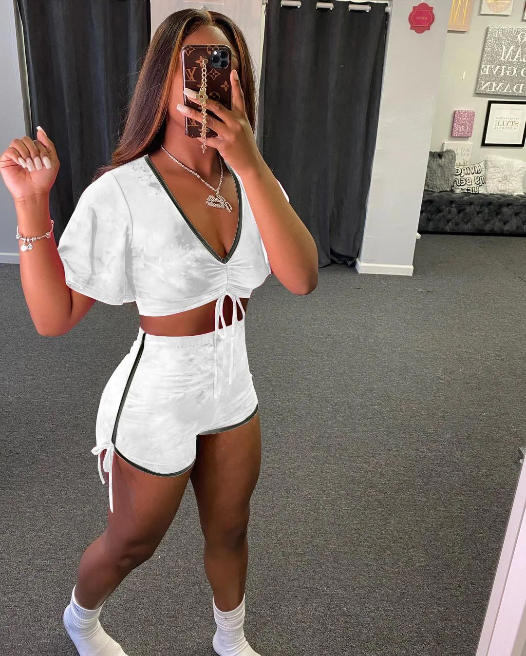 

Women's new style temperament fashion sexy V-neck stitching bilateral tie shorts short sleeve printing ladies two-piece suit