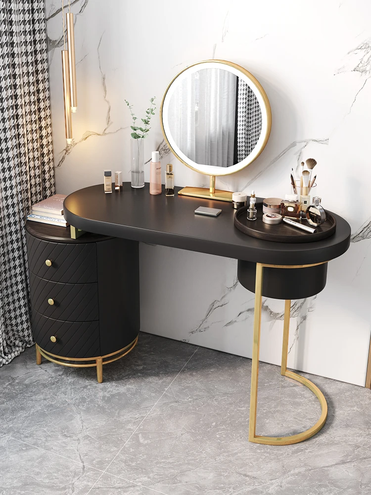 Рисунок 2 - Роскошный комод TT Nordic светильник