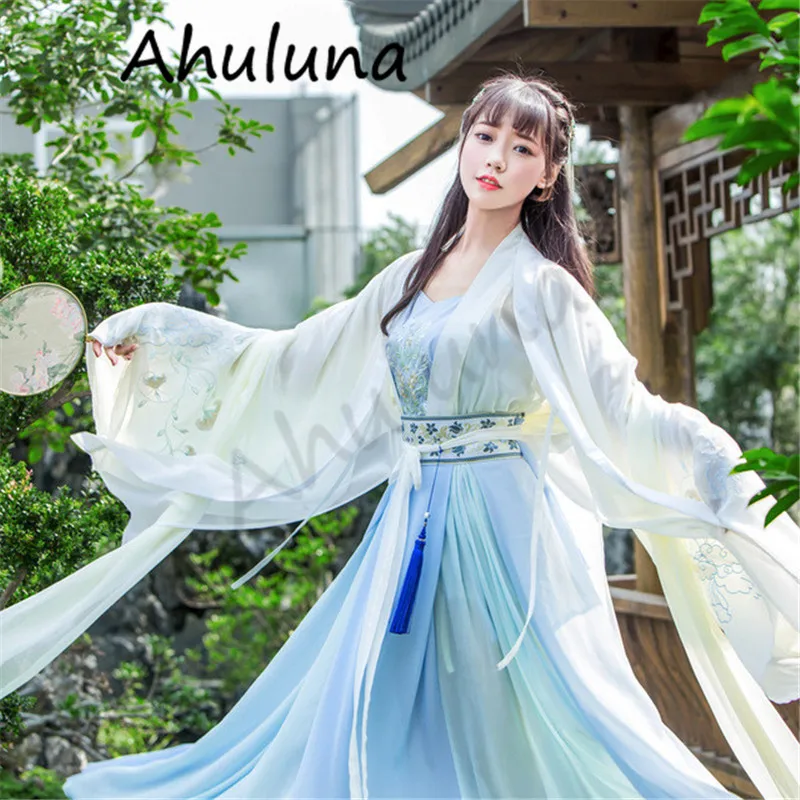 

Hanfu Women Original Chinese Female Traditional Embroidered Large-sleeved Shirt Hanfu Costumes For Adults C193