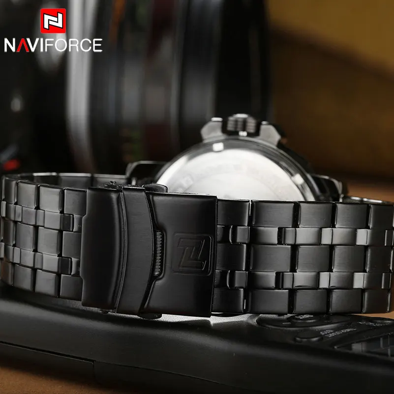 Кварцевые наручные часы Naviforcce 5563 цвет золотой/черный