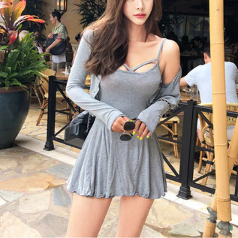 

Женский весенний спортивный костюм из 2 предметов, кружевное привлекательное мини-платье с оборками и женский хлопковый свитер с длинным ру...