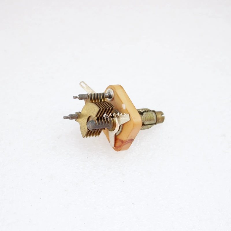 

New 28-58PF left and right air variable adjustable input trimmer capacitor