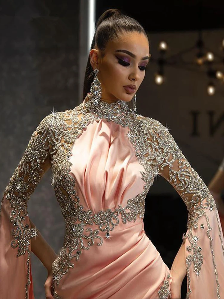 Luxury Arabic Dubai Kaftan Abaya 2021 Sparkle Crystals High Neck Long Sleeve Evening Prom Gowns Ruched Satin Split robe de soire