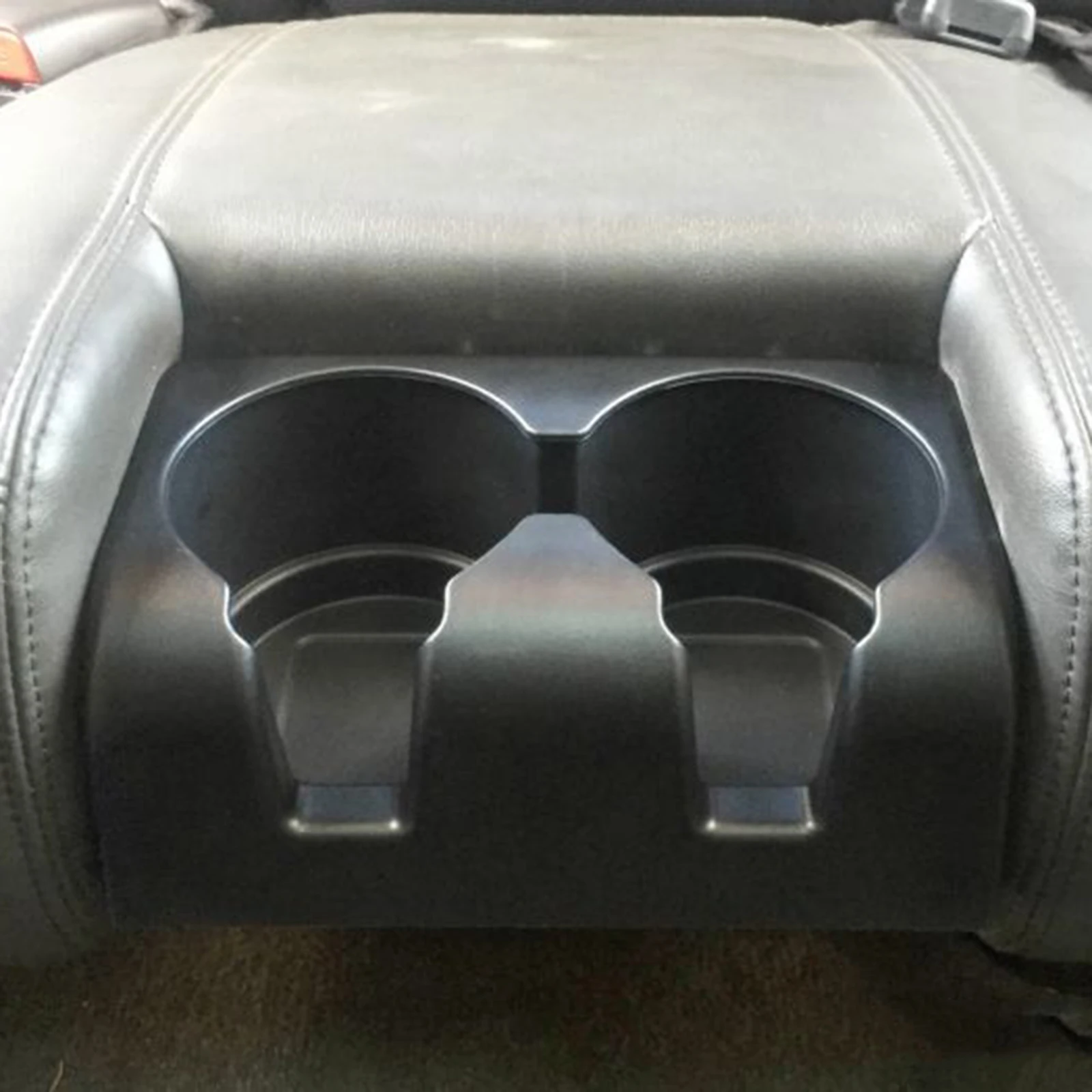 

Автомобильный держатель для чашки заднего сиденья подходит для Колорадо для GMC каньона 2004-2012 89039574