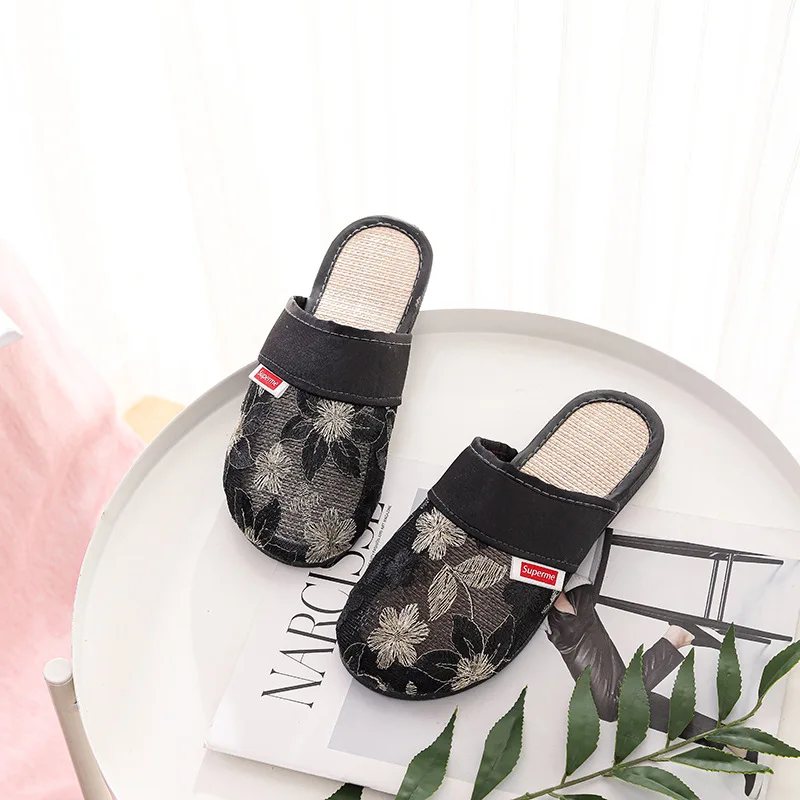 

Women Slippers Summer Baotou Net Yarn Embroidery Ladies Sandals And Slippers Wild National Indoor And Outdoor Wear Foot Slippers