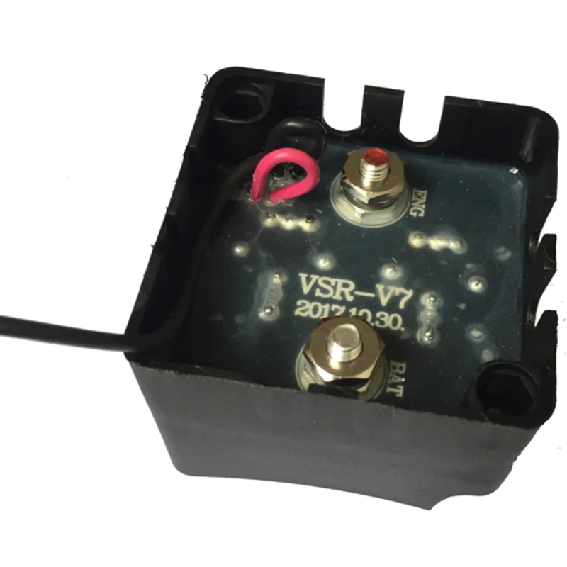 Кнопочное реле напряжения чувствительное (VSR) /автоматическое зарядное 125A