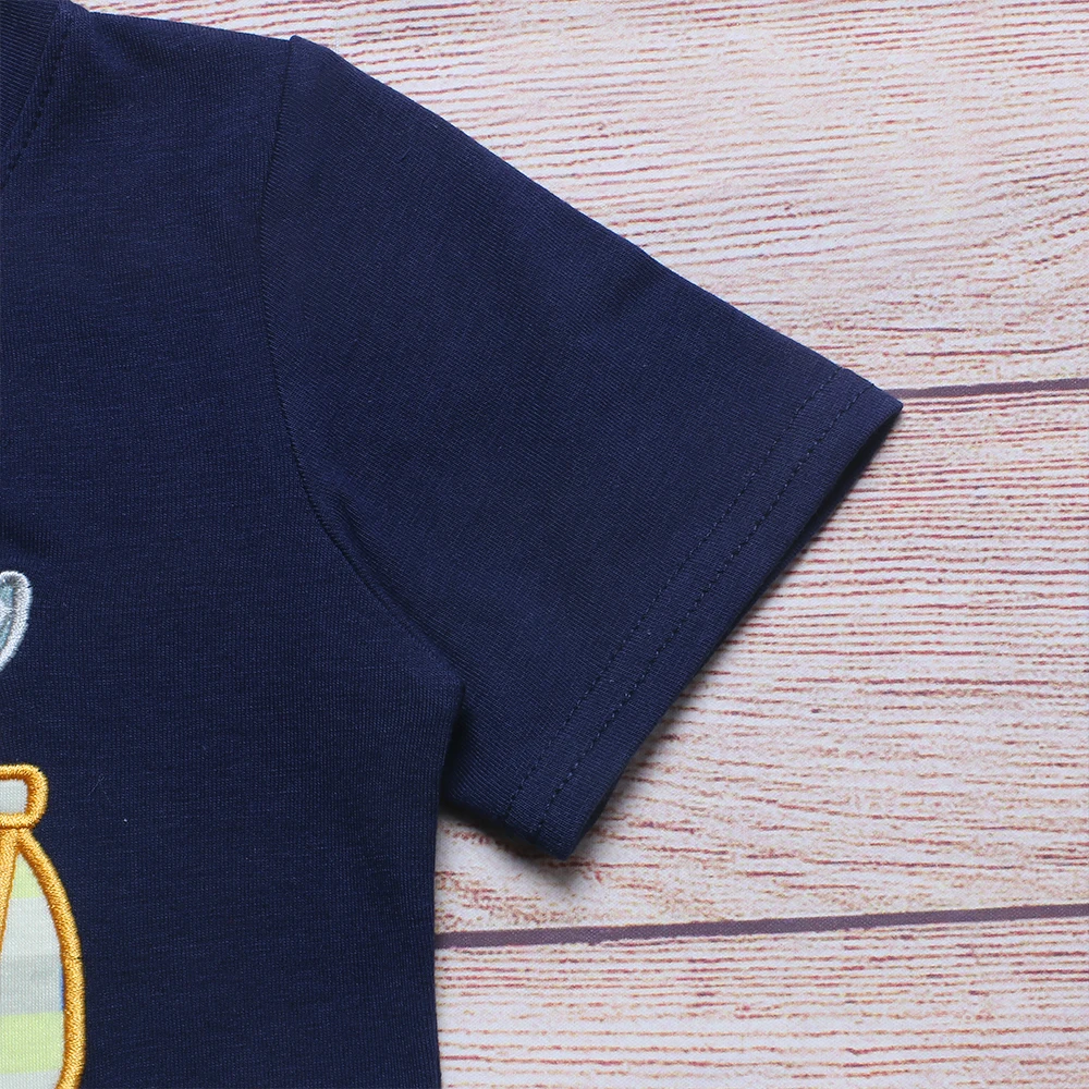 Летняя одежда темно-синий топ с коротким рукавом и желтые клетчатые шорты для