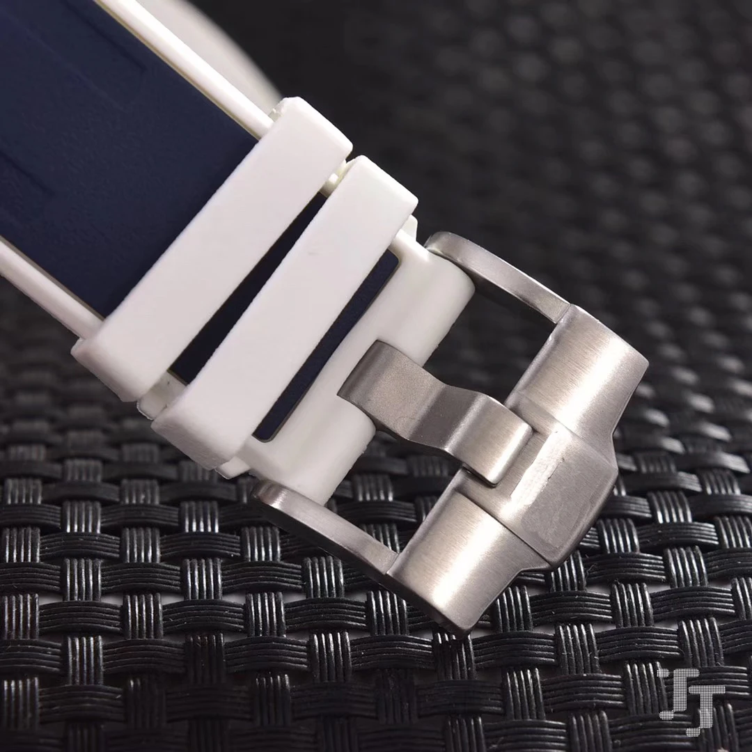 

Classic New Chronograph Men Stopwatch Sapphire Crystal White Ceramic Black Blue Rubber Stainless Steel Japan Quartz Watch