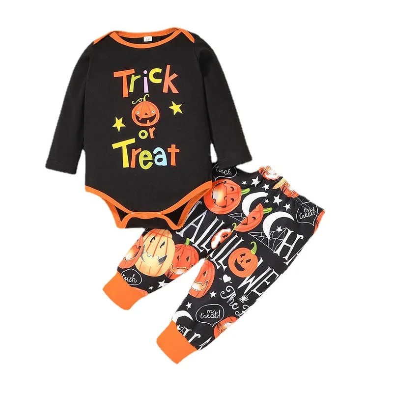 

Хлопковая футболка и штаны-шаровары с принтом в виде тыквы на Хэллоуин