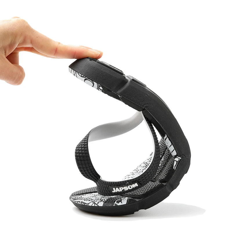 

New Summer 46 Size Massage Flip Flops Men High Quality EVA Beach Slippers Fashion Man Indoor Shoes Mules Zapatos Hombre