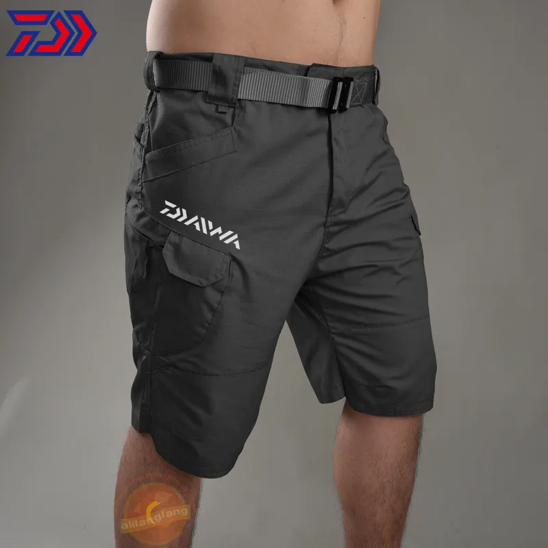 

2021 Summer New Daiwa Camouflage Fishing Cargo Shorts Men Casual Cotton Overalls Pants Fashion Loose Big Size Men Fishing Pants