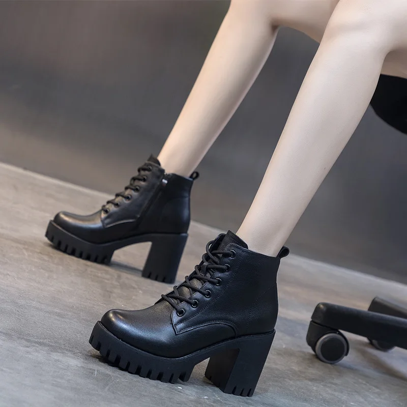 

Fall / winter 2020 new boots women's boots leather thick sole thick heel waterproof platform style high heel side