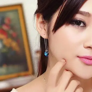 Новые корейские популярные модные креативные серьги-гвоздики с кристаллами в