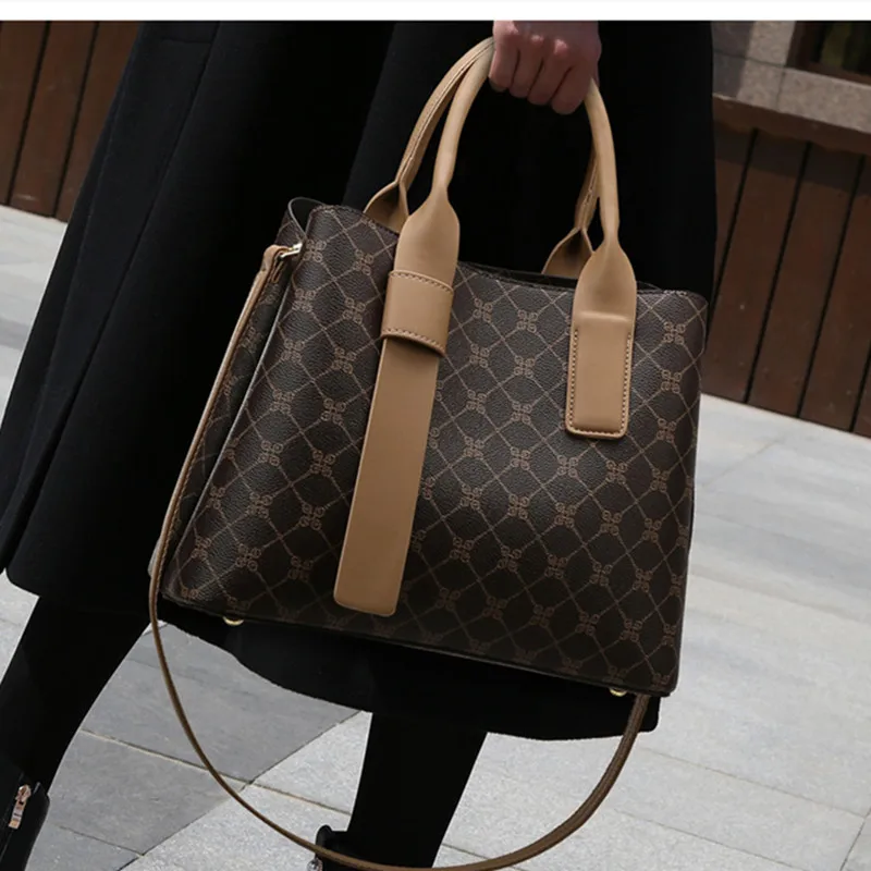 

Luxury Brand 100% Genuine Leather Fashion Classic Presbyopia High-end Western Style Handbag Retro One-shoulder Messenger Bag Sac