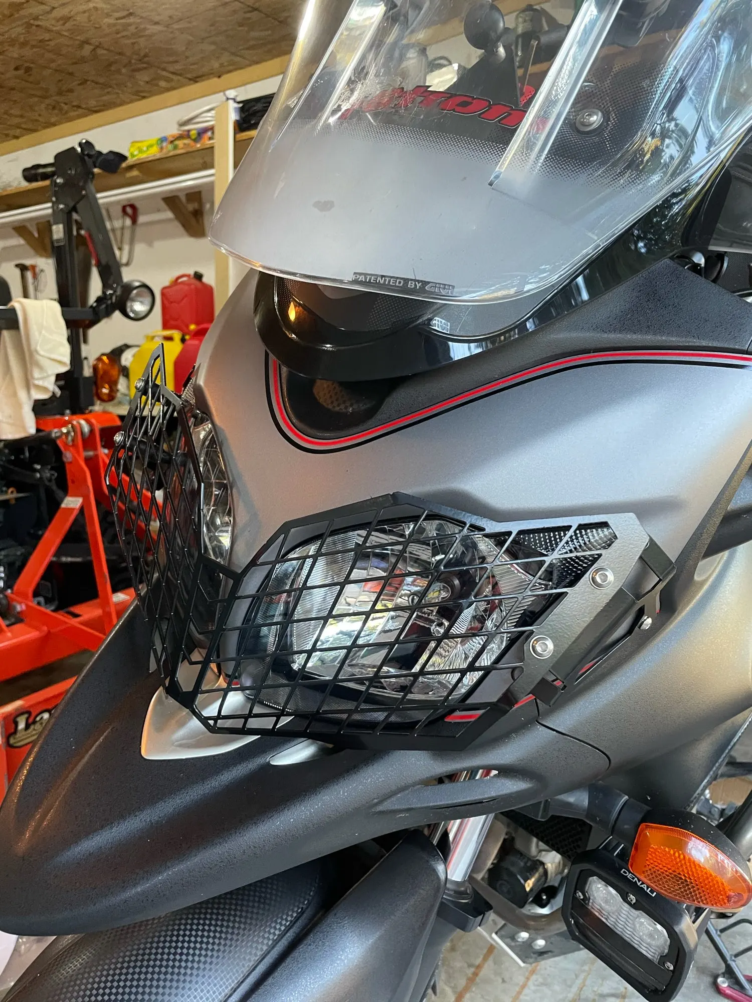 Быстросъемная защита фар для V-STROM DL650 XT 2012-2016 | Автомобили и мотоциклы
