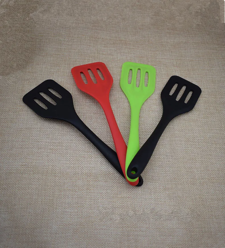 

1PC Random Color Egg Fish Frying Pan Scoop Cooking Utensil Fried Shovel Silicone Turner Spatula Kitchen Gadgets Cook Tool QA 255