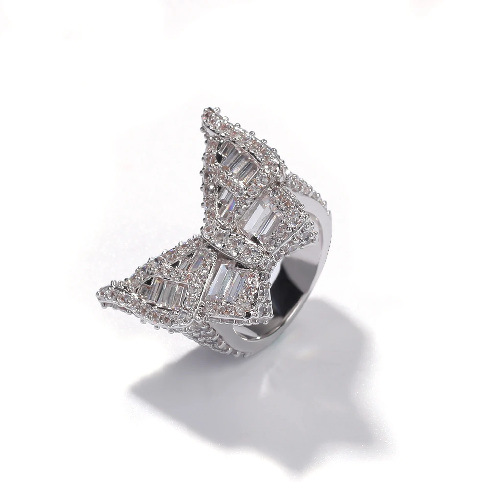 

1 Fashion Butterfly CZ Bling Iced Out Rings Micro Paved Full Cubic Zircon Luxury Hip Hop Jewelry Gift for Man and Women