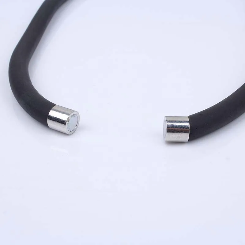 

YD&YDBZ Round Skull Pattern Tassel Pendant Necklace Women Exaggeration Chunky Rubber Rope Choker Jewelry Chains Festival Gift