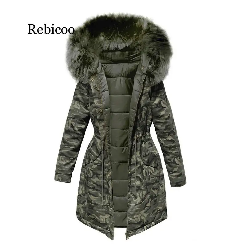 Куртка женская зимняя с меховым воротником приталенная на молнии