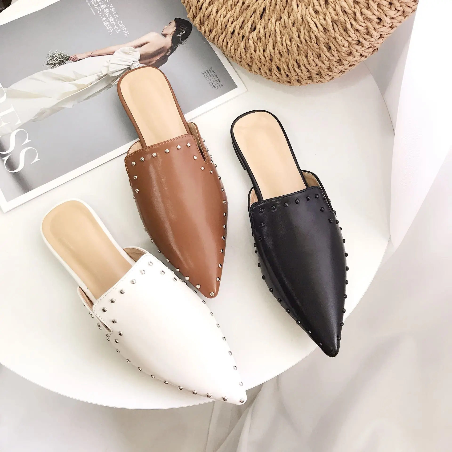 verano nueva moda remaches de fondo plano baotou la mitad drag Muller, zapatos de fondo suave sandalias zapatos de mujer
