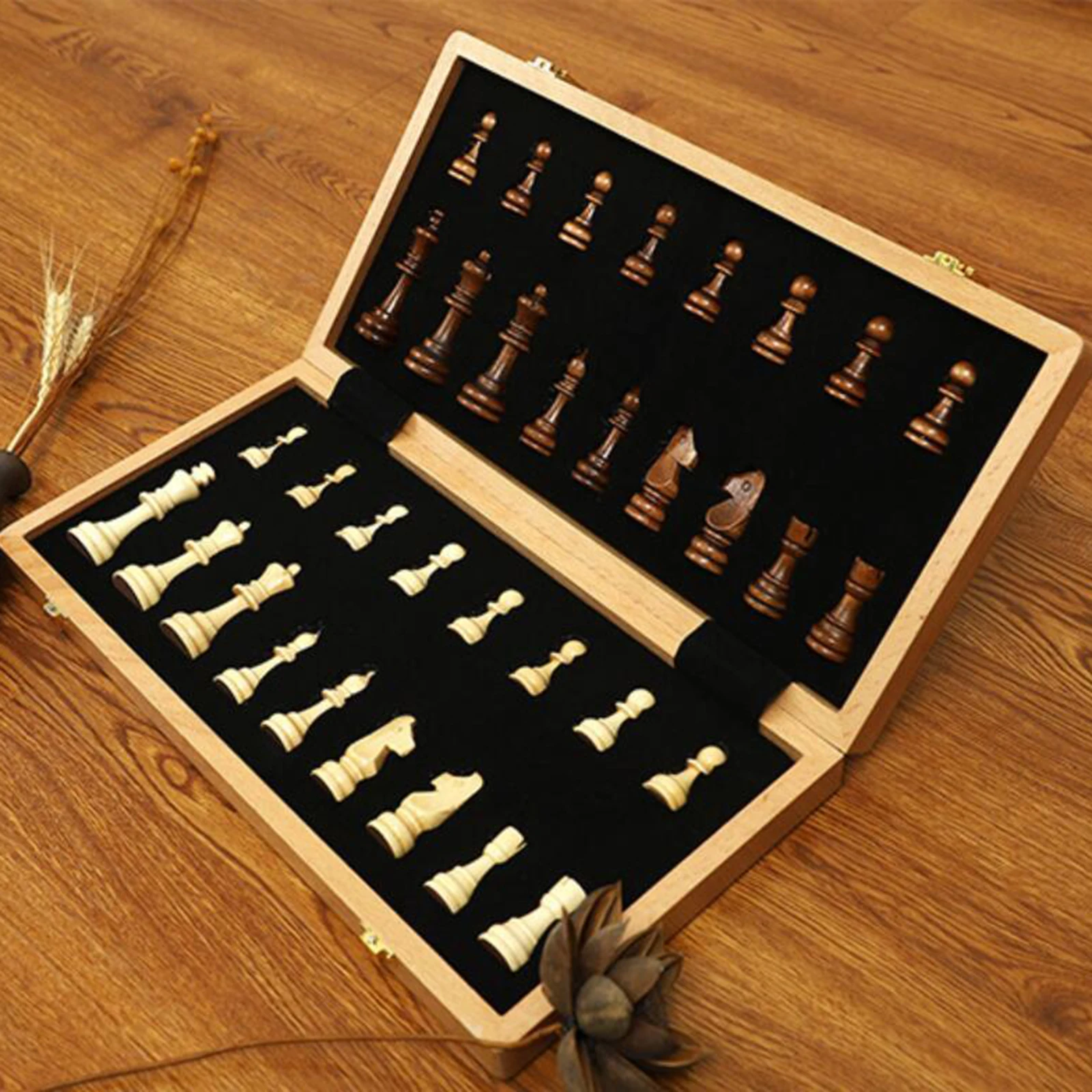 

18''x 18'' Folding Wooden International Chess Set Board Game Portable Travel Chess Setfor Adults and Kids