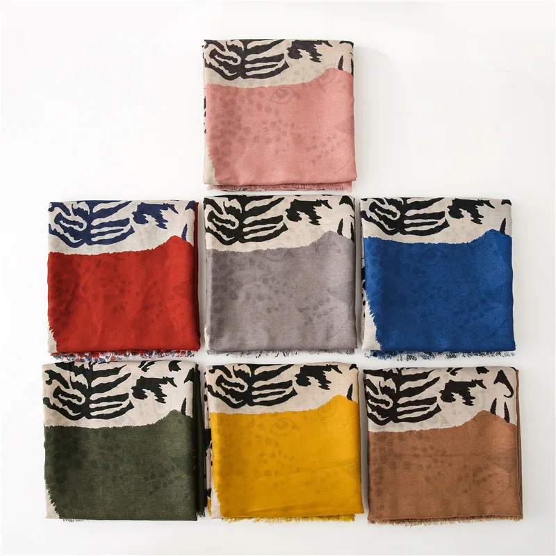 

2020 fashion ladies cotton scarf luxury twill scarf women designers animal print hijab shawls leopard pashmina scarfs