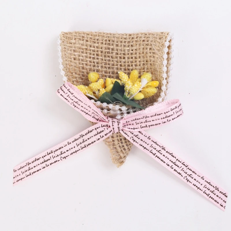 Миниатюрный цветочный букет для одежды аксессуары сделай сам поделки День