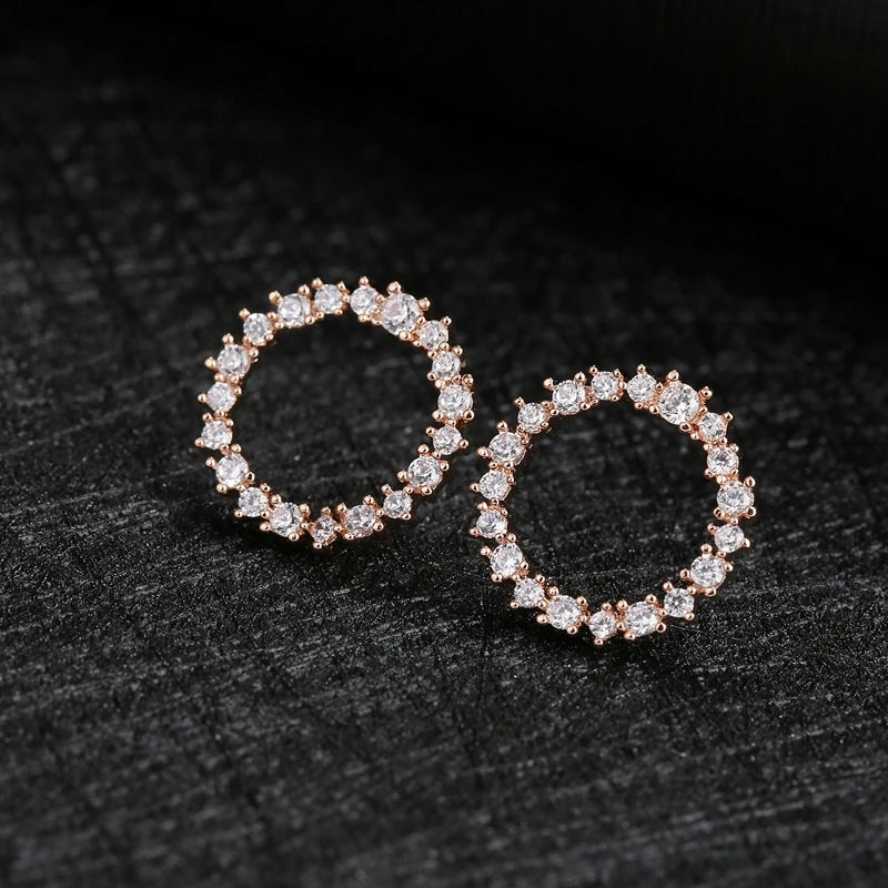 Женские серьги-гвоздики из розового золота с фианитами | Украшения и аксессуары