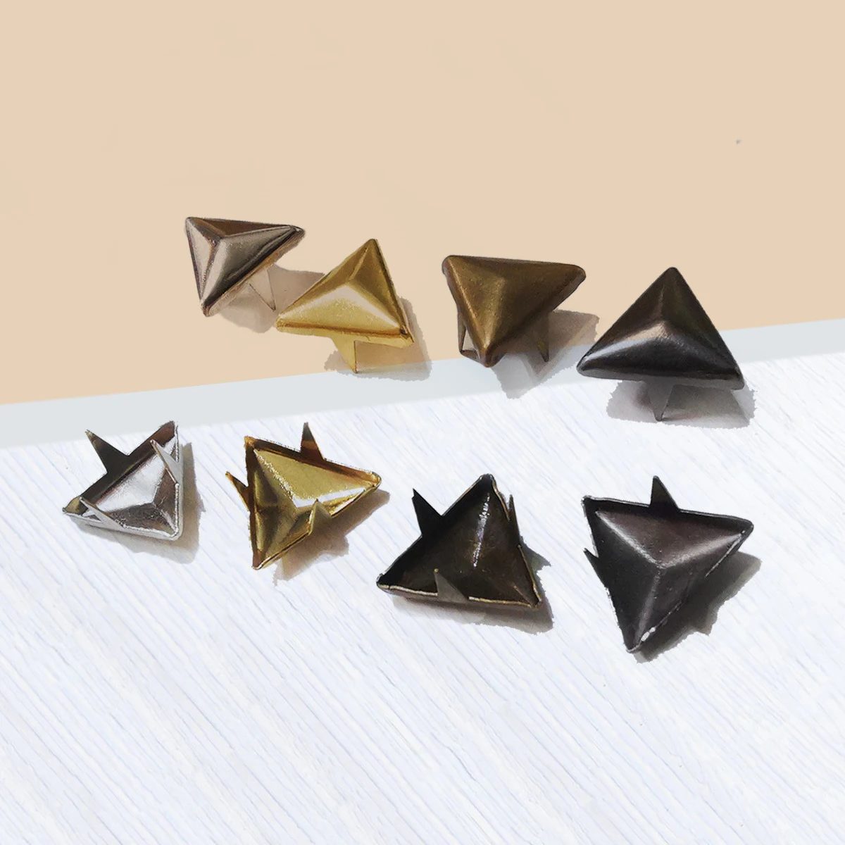 Латунные Треугольные заклепки в форме когтей 100 комплектов модные для одежды
