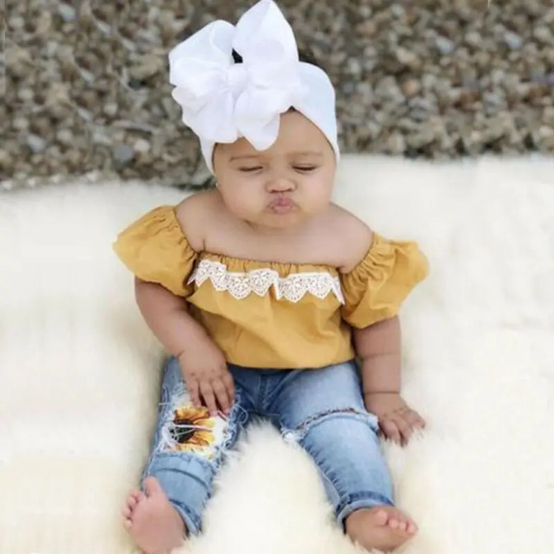 Детский джинсовый костюм с открытыми плечами кружевной топ и штаны цветочным