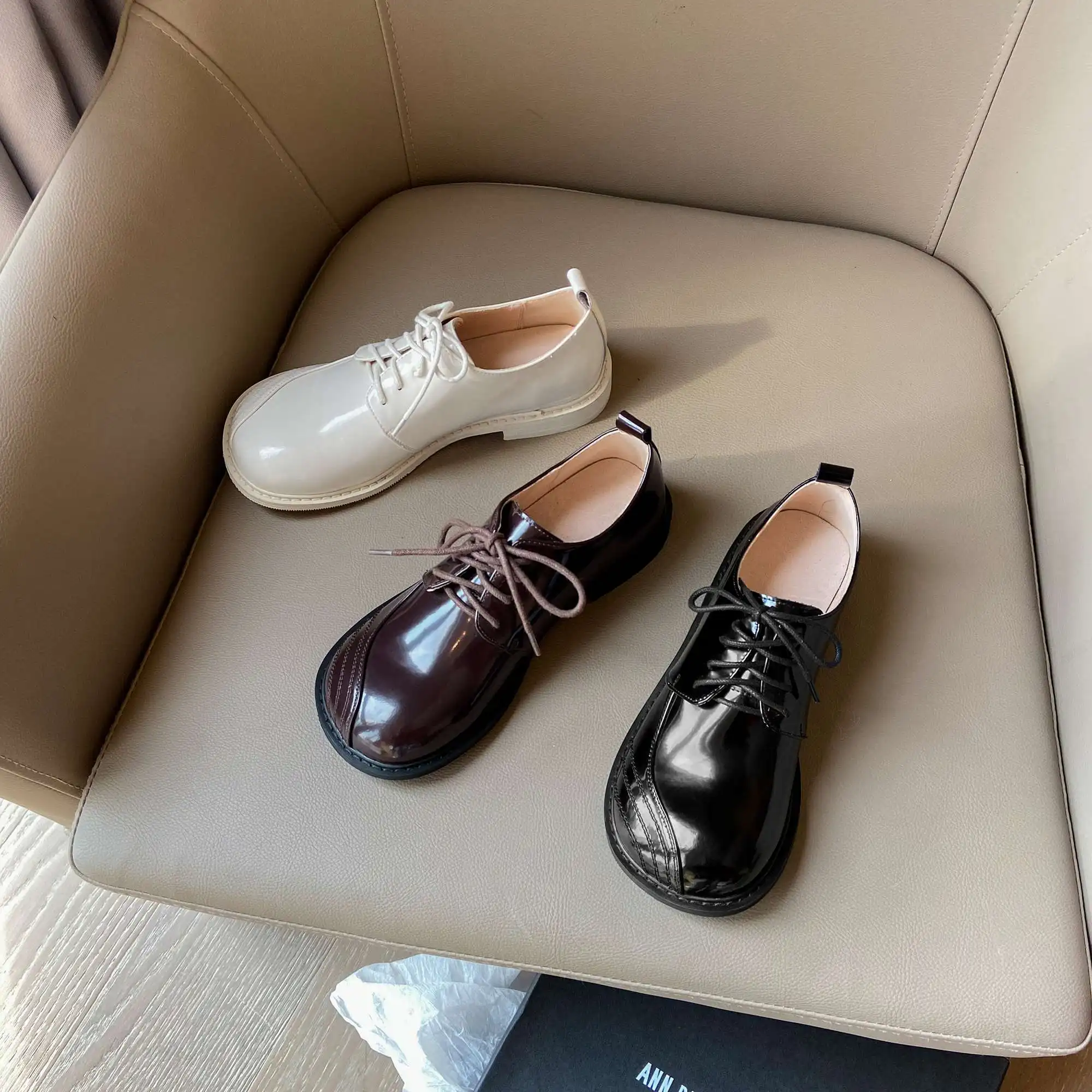 

Krazing Pot TomBoy style full grain leather three colors round toe low heel lace up popular normcore young lady women pumps L31