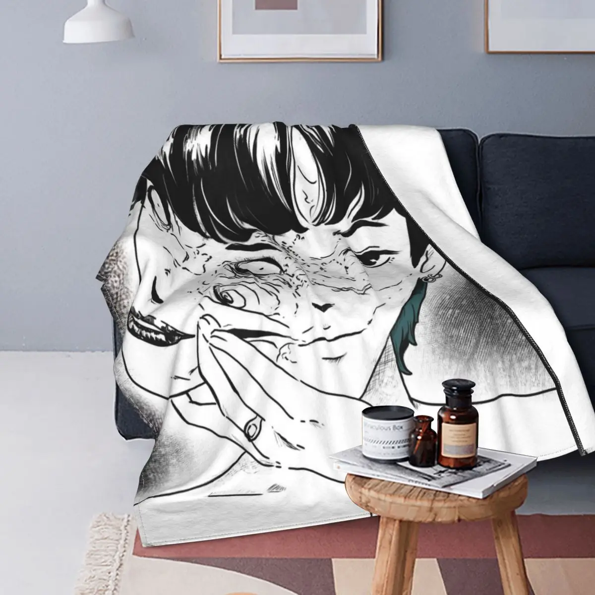 

Junji Ito Blanket Flannel Spring/Autumn apanese Kago Manga Portable Ultra-Soft Throw Blanket for Bed Outdoor Bedspreads
