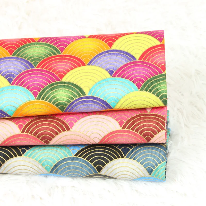 Половина двор из толстого хлопка Ткань с позолоченными рыбьей чешуи печати