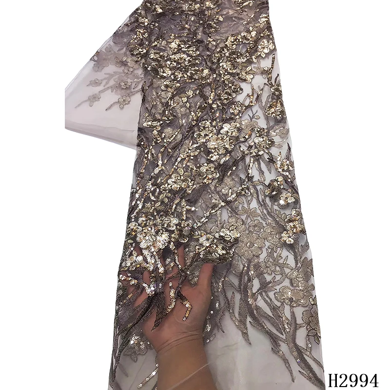 Женское кружевное платье из фатина с блестками свадебное серого цвета в