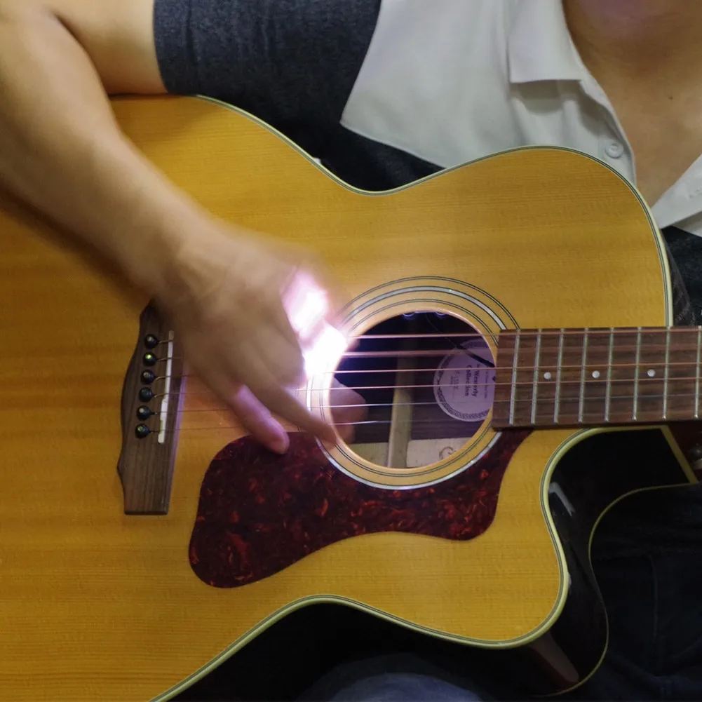 

Non-slip Colored Light Picks Guitar Accs LED Lighted Guitar Picks Enhance Your Playing and Captivate the Audience
