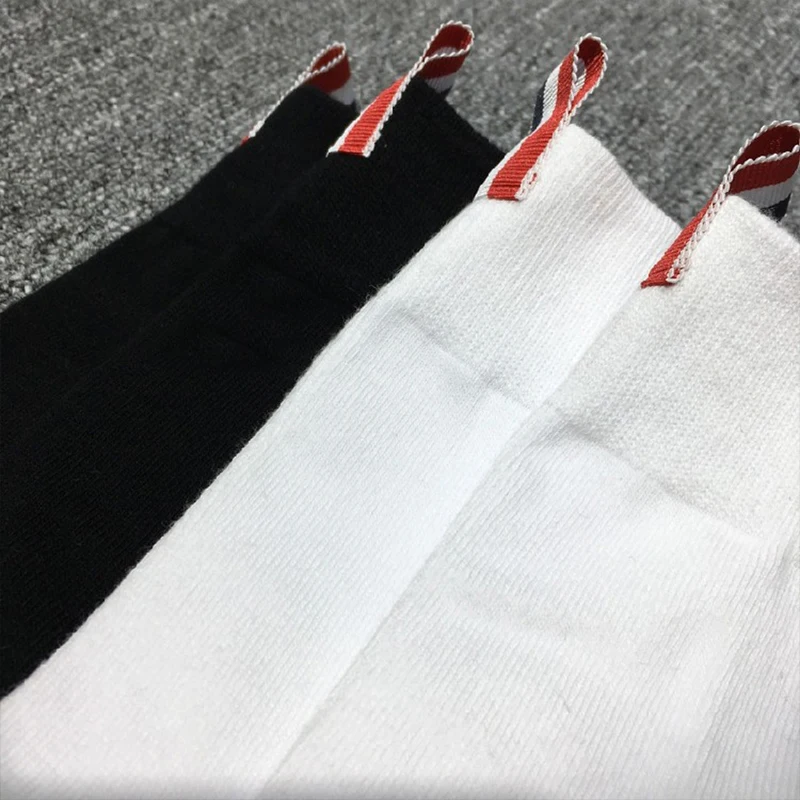 TB THOM Men's Socks Luxury Brand Stripes Middle Tube Socks Women's Casual Street Fashion Wholesale TB Stockings Ins 4 Pairs