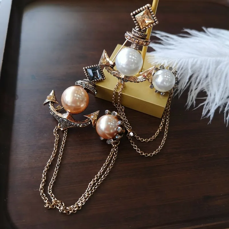 

Ship Anchor Alloy Vintage Brooches Women Alloy Pearl Golden White Brooch Pin Clothing Jewelry Accessories Delicate Tassel Chain