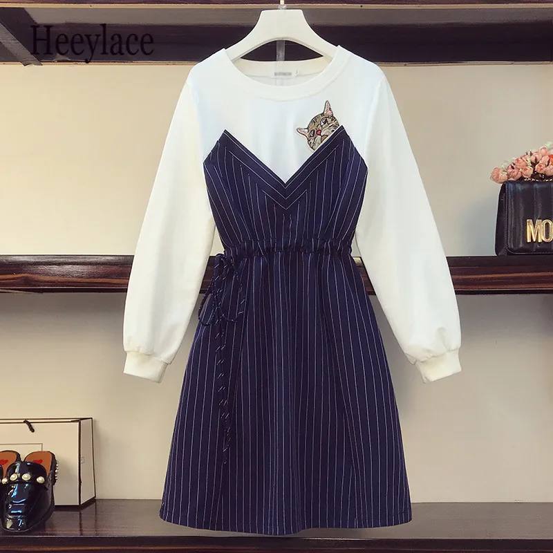 

Женское лоскутное платье средней длины, с длинным рукавом, высокой талией, в полоску, с вышивкой кота, круглым вырезом, осень размера плюс