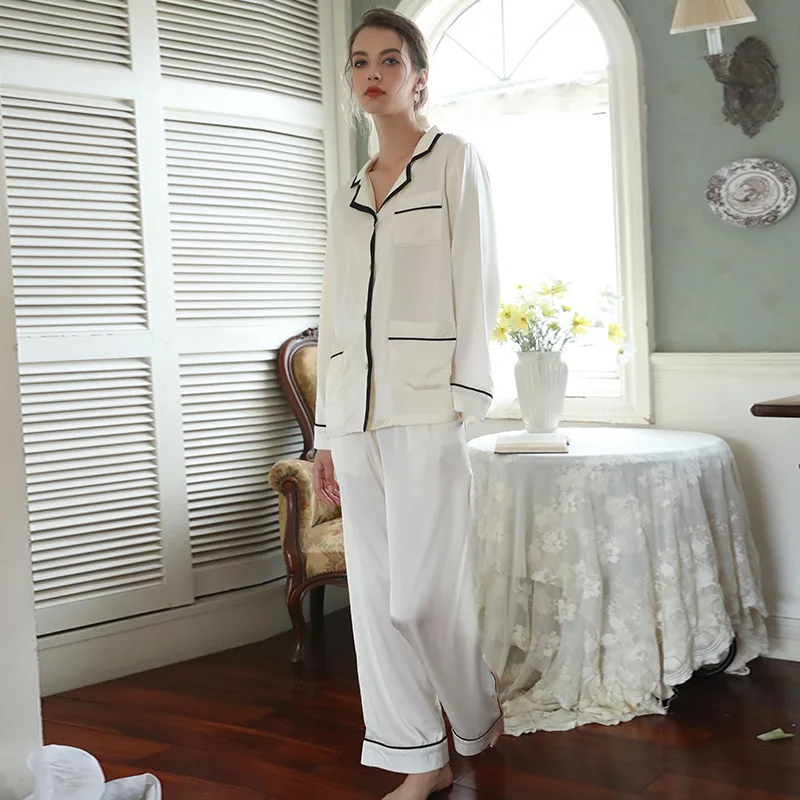 

Maison Gabrielle 2021 New Classic Black and White Pajamas Set Stretchy Silk Satin 2Pcs Long Sleeve Loungewear Women Sleepwear