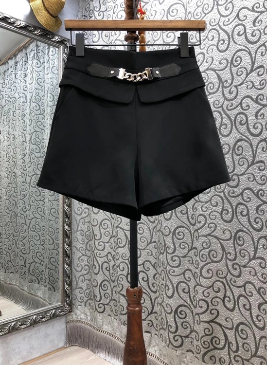 

2021 spring and summer new female waist stitching decoration casual all-match shorts 309